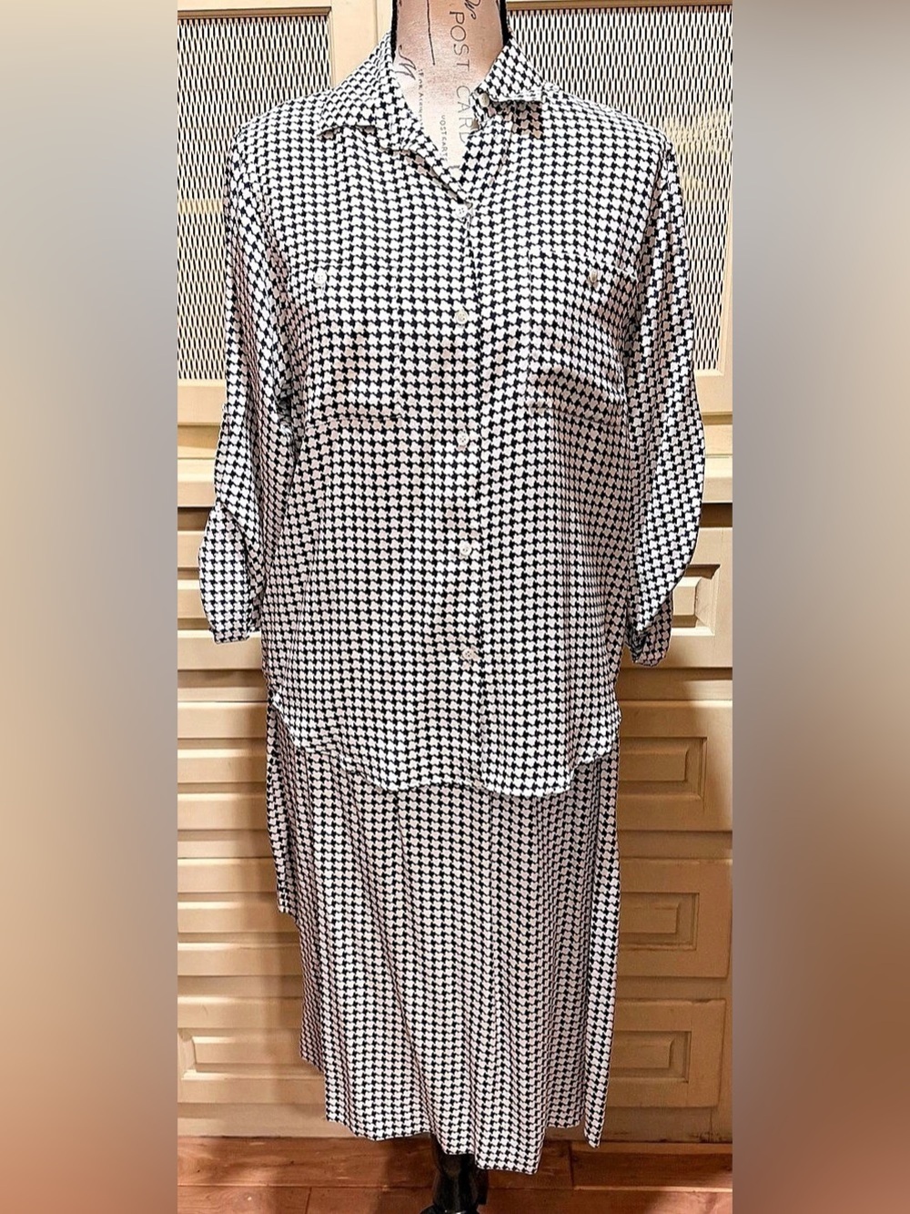 Vintage Garfinckle’s 100% Silk Houndstooth 2Pc Blouse & Skirt Set
